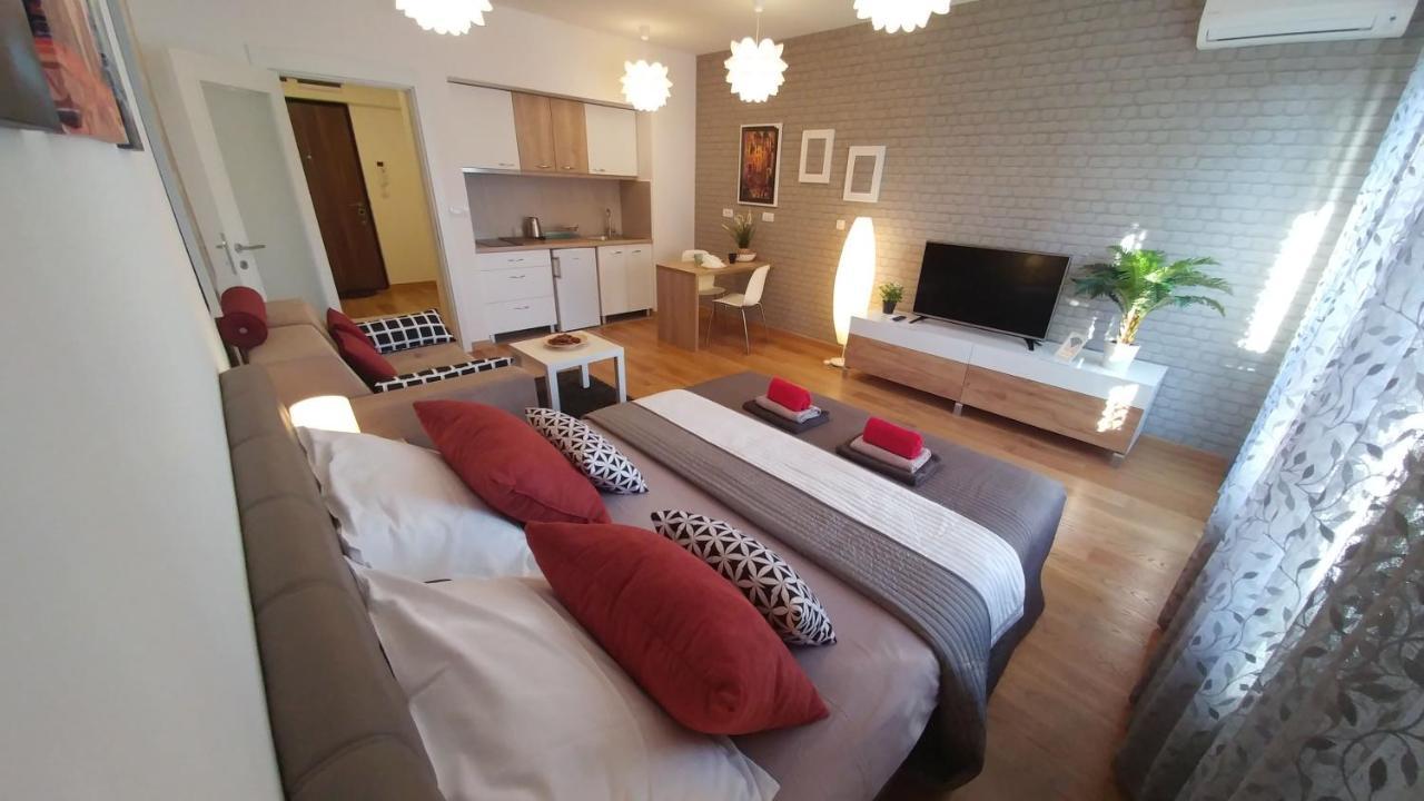 Apartments Delta A Blok - Savada Belgrad Exterior foto