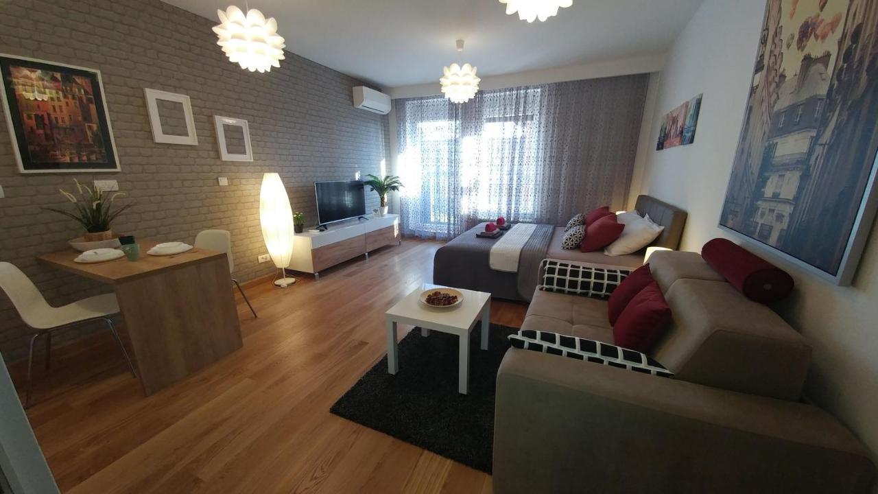 Apartments Delta A Blok - Savada Belgrad Exterior foto